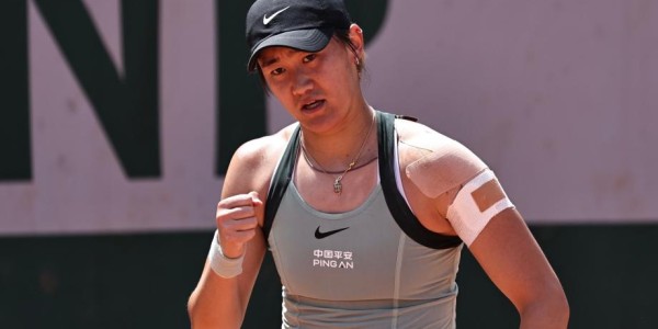 王曦雨直落两盘击败科维尼奇 晋级法网女单次轮