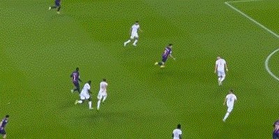 赛程安排-【欧冠】格纳布里3助 莱万获点被取消 巴萨0比3拜仁