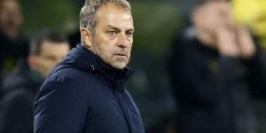 记者：弗里克和教练组在巴萨圈内知名餐厅用餐，肯定讨论许多话题