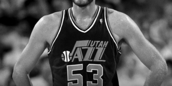 赛程安排-爵士传奇内线不幸去世 一项封盖数据至今无人超越