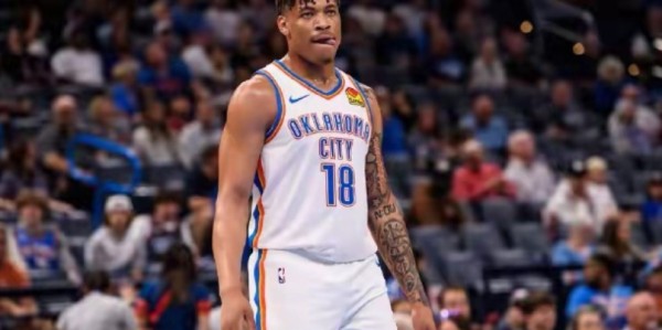 电竞投注平台-正式签约雷霆悍将！CBA引援激烈，首秀就是德比大战