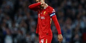 范迪克：几乎每天期望都会发生变化，所以我们必须专注于自己