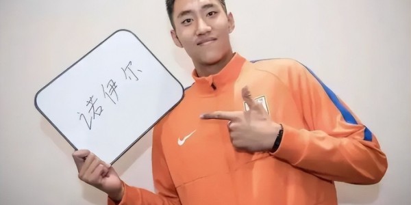 国足这个位置将率先完成新老交替，三位新星携手上位，值得期待|于金永|李昊|中国队|美加墨世界杯|中国男足_新浪体育_新浪新闻