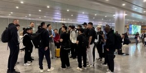 下赛季再见！薛思佳：上海男篮抵沪后就地解散 本赛季联赛