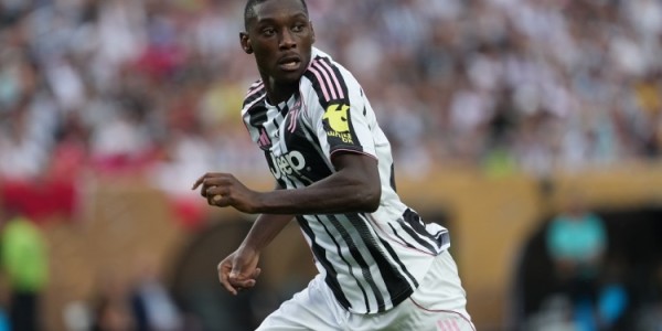 队报揭秘穆阿尼转会波折：尤文临场变价激怒巴黎，热刺吸引力力压纽卡